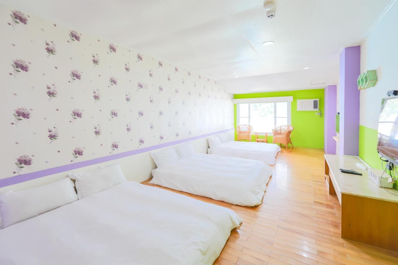 Lovestar Lakeside Hotel - Stars Building Нануан Стая снимка