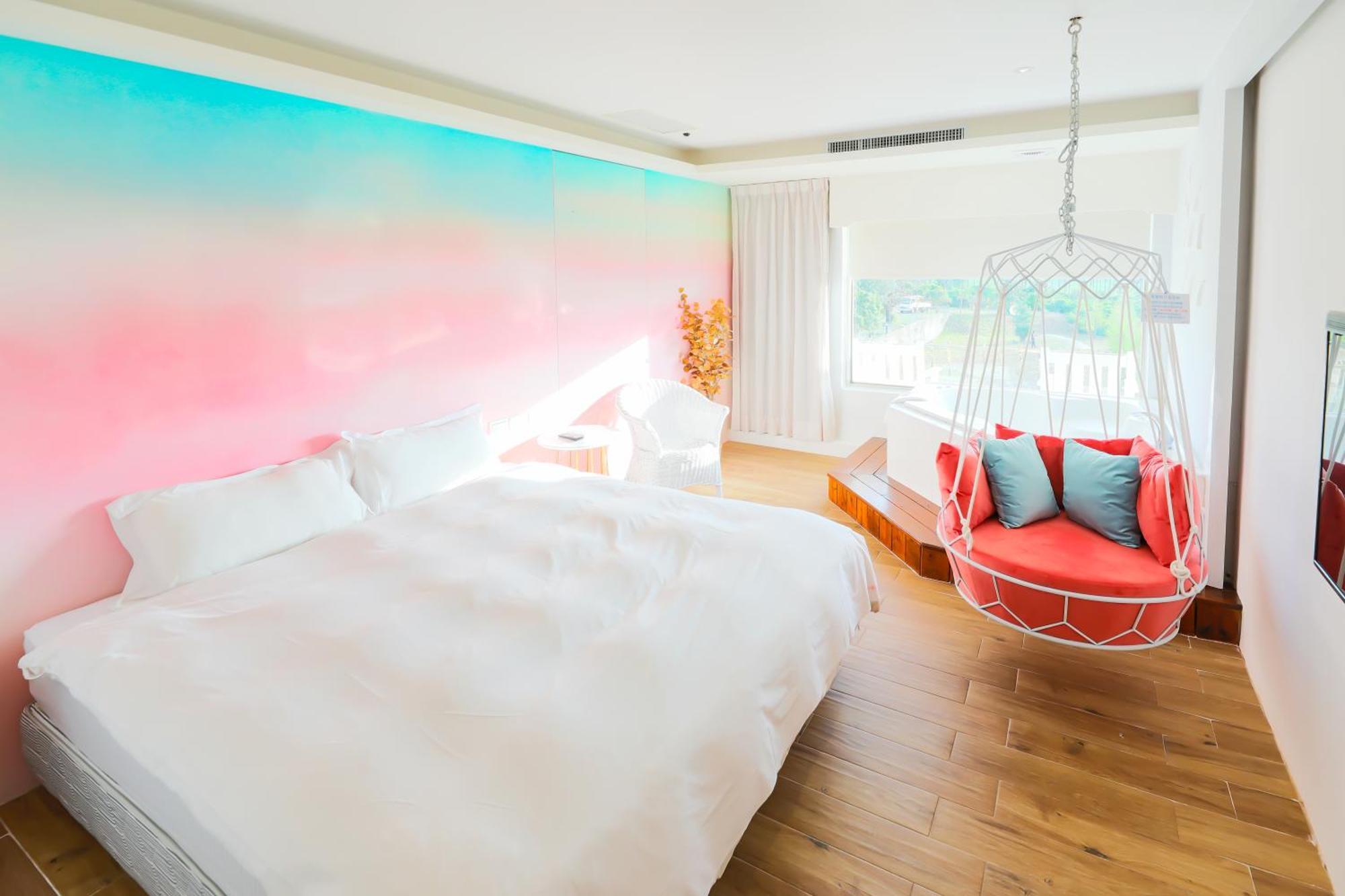 Lovestar Lakeside Hotel - Stars Building Нануан Стая снимка